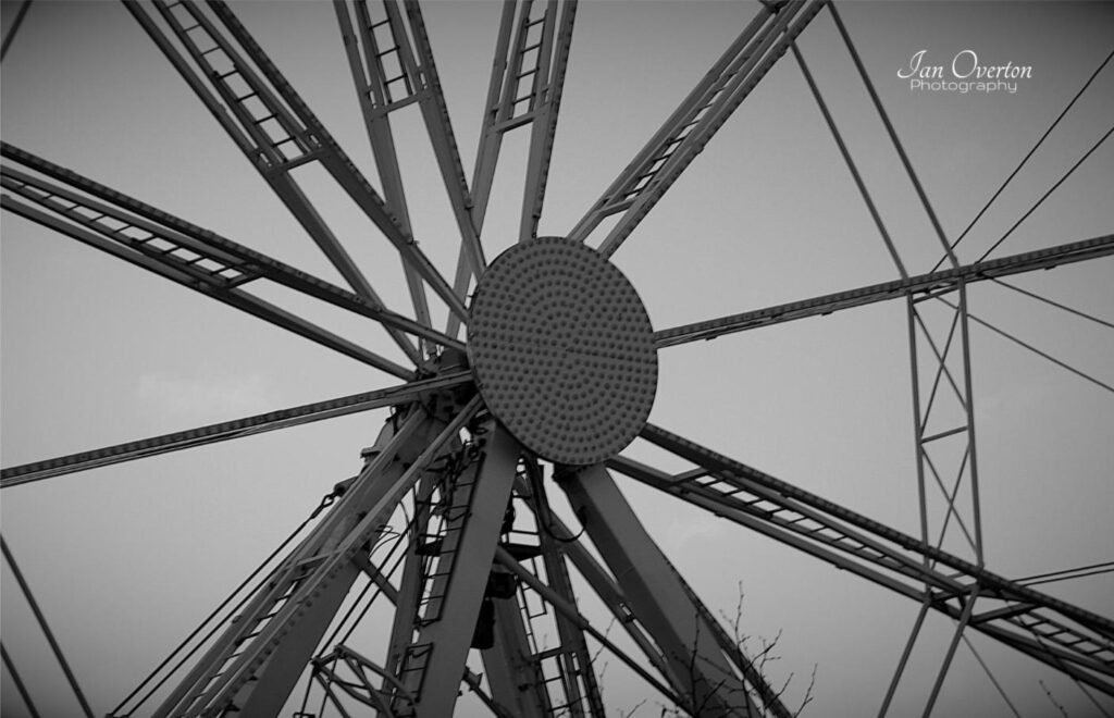 Ferris Wheel Centre